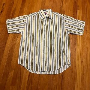 Vintage Tommy Hilfiger button down 🌸